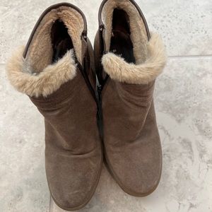 Boots with the Fur !